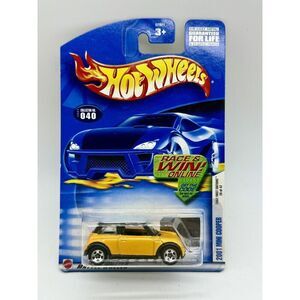 Hot Wheels 2001 Mini Cooper 2002 First Editions Series Collector  No.‎ 040